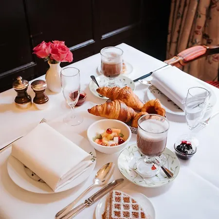 Relais & Chateaux Heritage 5*