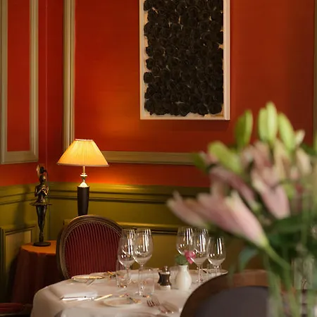 Relais & Chateaux Heritage 5*